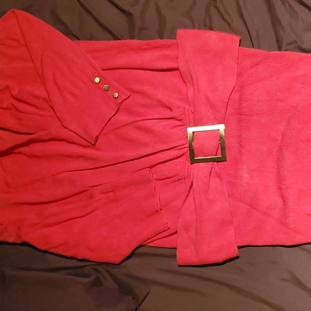LE Chateau sweater extra large in a pink color